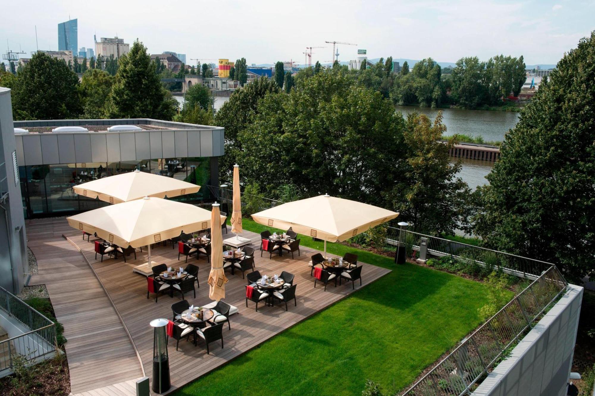 Delta Hotels By Marriott Frankfurt Offenbach Exterior foto